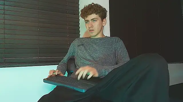 Živý XXX chat Tyler_Mcrey