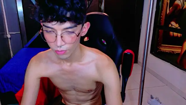 Živý XXX chat LiamHeatx