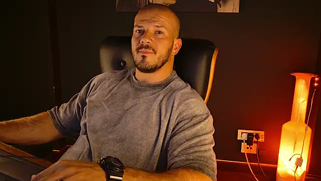 Chat +18 de AngeloEric ao vivo