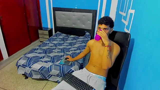 Chat XXX ao vivo de efrain_boy