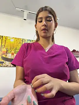 Chat +18 de Kinky-Spa ao vivo