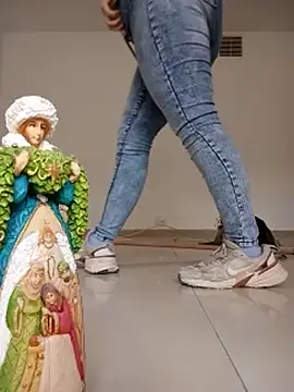 SabrinaVantress 라이브 XXX 채팅