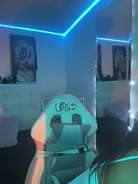 Chat +18 de SamathaMay ao vivo