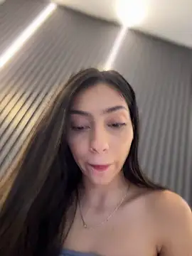 Ema_azelのライブXXXチャット