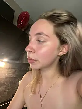 Chat XXX ao vivo de Kitty_Katrine