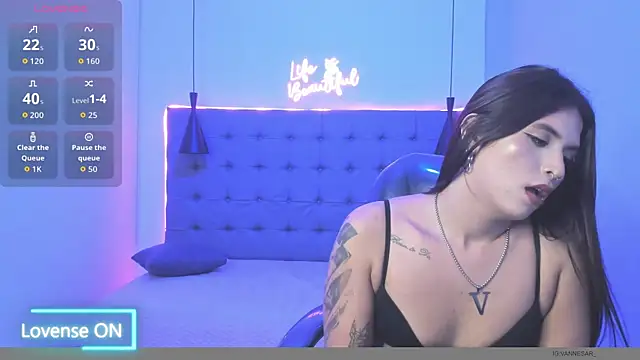 CryBabyVelvet Chat XXX in diretta