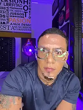 JoshMillerr_ live XXX chat