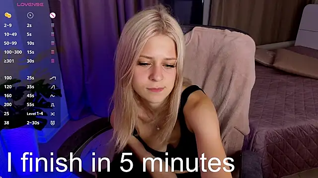 ApheliaStar – Naživo XXX chat