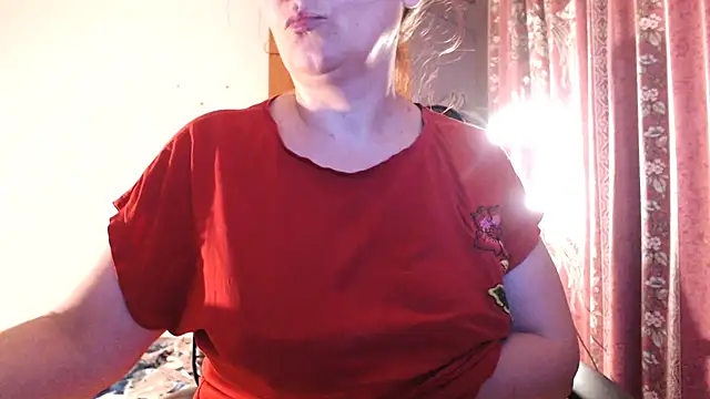 Chat +18 de NymphoQueenn ao vivo