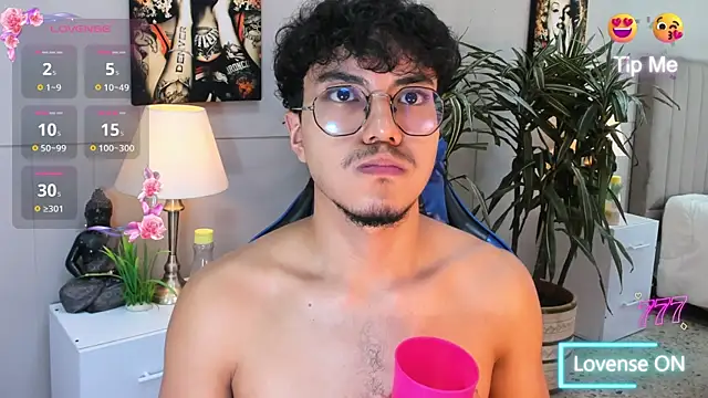 kai_storn – Naživo XXX chat