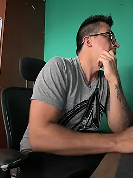 Andy_n_cat live XXX chat