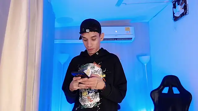 Živý XXX chat YorYo_hot