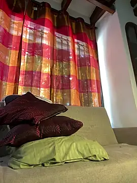 Chat XXX ao vivo de MILA_VOSSX