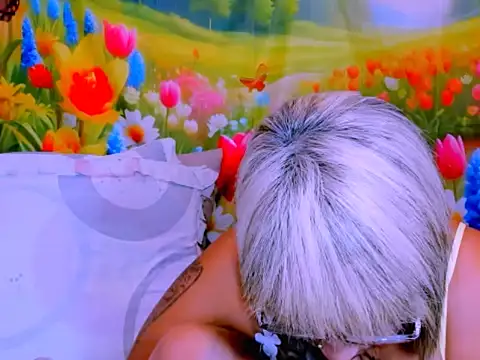 indianroxy Chat XXX live