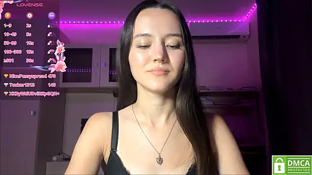 Chat +18 de Kiaicatie ao vivo