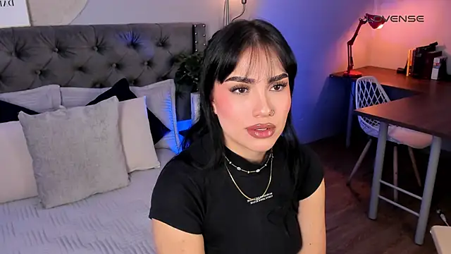 XXX chat uživo modela AlmaBlaze