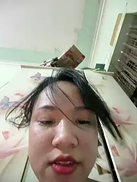 הופעת וובקאם של Emmiuuuu03