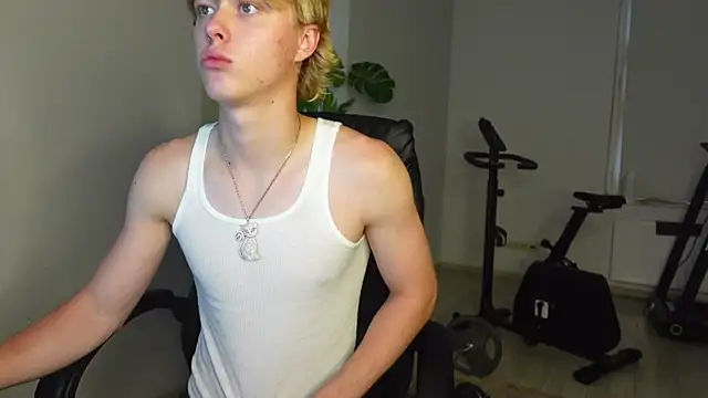 Вебкам-шоу Eddie_Soltero