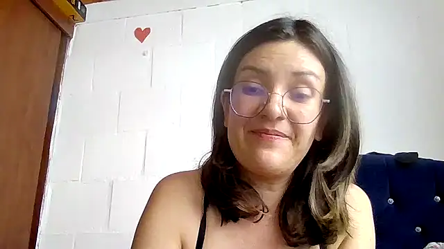 princessbella93: онлайн-секс-чат