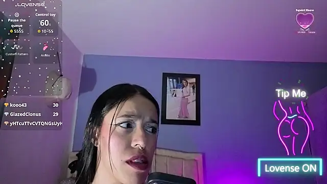 Chatroom XXX en direct de stephania_t