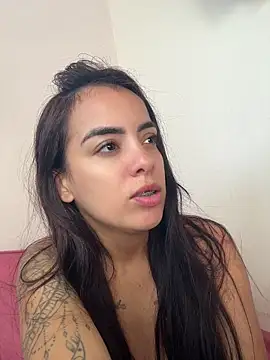 Czat XXX na żywo – Srta_Jhenny