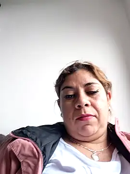 دردشة Laura-Hernandez الجنسية المباشرة