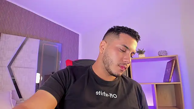 Axel_grey_ élő XXX-chatje