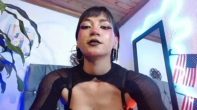 Chatroom XXX en direct de Henutmire_Rossi