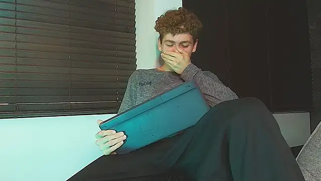 Tyler_Mcrey – Naživo XXX chat
