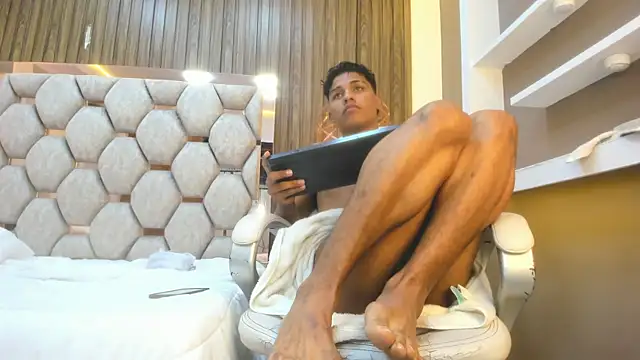 XXX chat uživo modela Colby_driscoll
