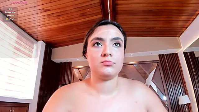 Chat +18 de IsabellaaJoness ao vivo