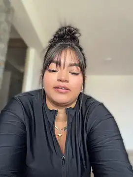 elizaferrer_ Adlı Modelin Canlı XXX Sohbeti
