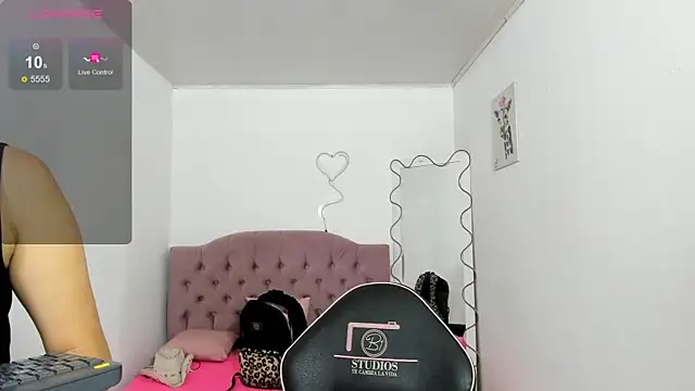 Chat XXX en directo de ZAAFIRA_TAY