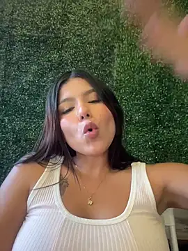 دردشة CherrySmirkXXX الجنسية المباشرة
