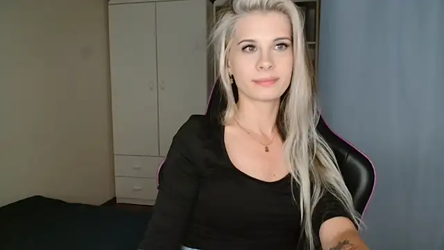 KristineGlow Live XXX-Chat