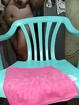 sofiaASS69 即時 XXX 聊天