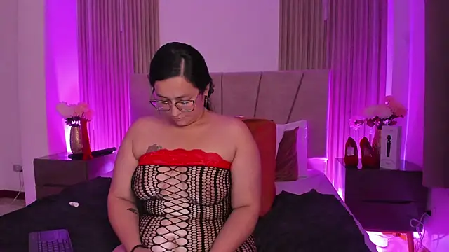 Chatroom XXX en direct de Michell_Monet