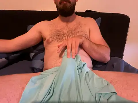 maechtigerschwanz Chat XXX in diretta