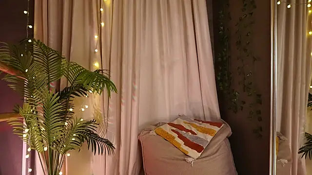 SinfulMoves' Live XXX Chat