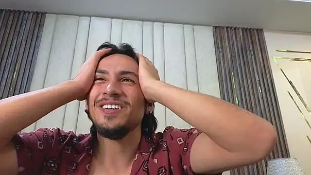 LatinShortt 웹캠 쇼