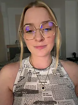 Chatroom XXX en direct de melanieTesss