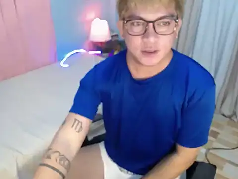 Fuckboii_intownn Live XXX chat