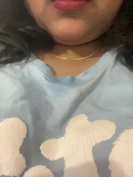 radhikkaa Live XXX-Chat