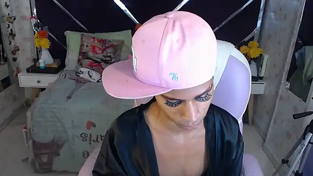 Chatroom XXX en direct de Santy_bigcock_01