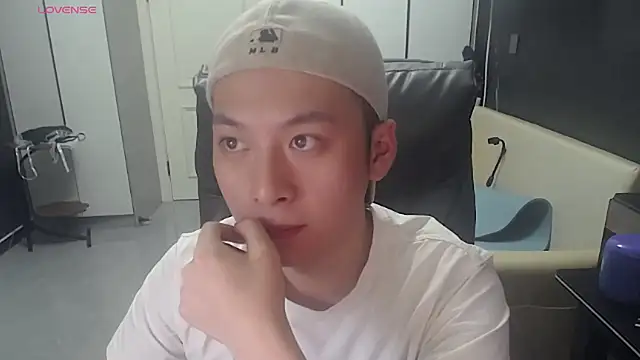 yichen008 XXX чат на живо