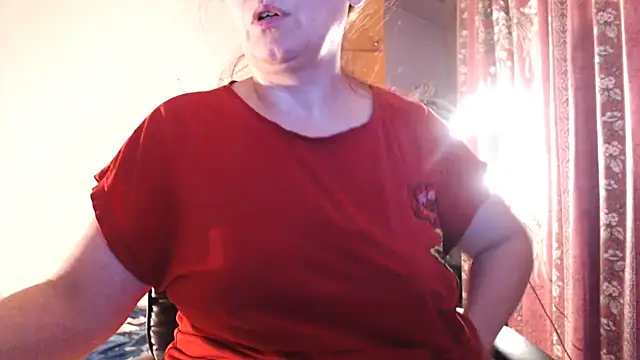 Chat +18 de NymphoQueenn ao vivo