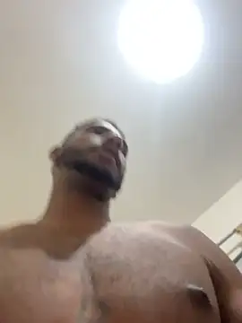Chat +18 de Indiazinhax ao vivo