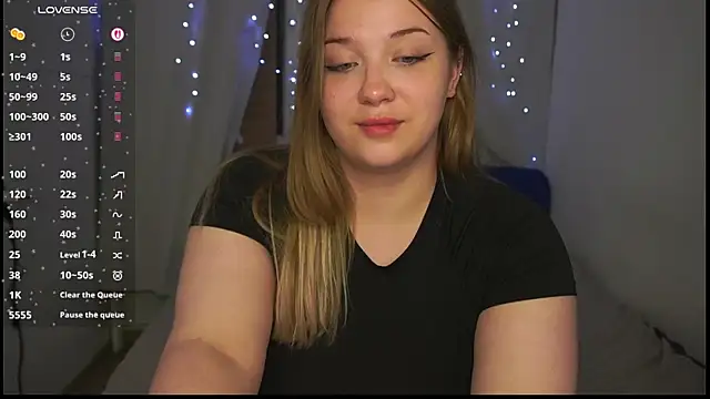 Chat XXX en directo de CuteSharloti