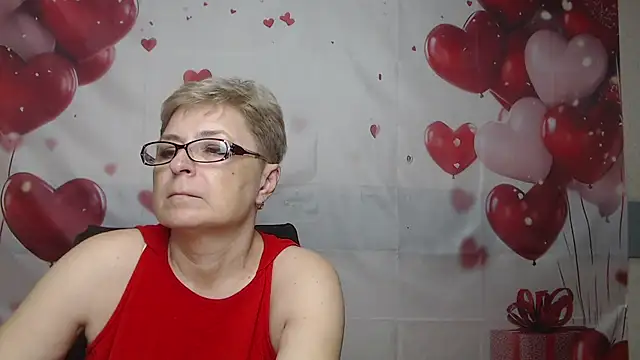 EmiliaGreen Live XXX chat