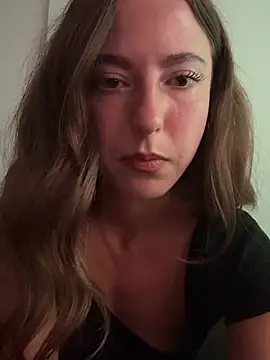 gymgirllaura Adlı Modelin Canlı XXX Sohbeti